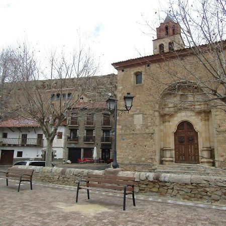 Hostal Paquita Allepuz Екстериор снимка